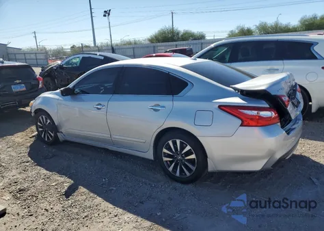 2017 Nissan Altima 2.5 z USA, uszkodzony, nr VIN 1N4AL3AP6HC125643